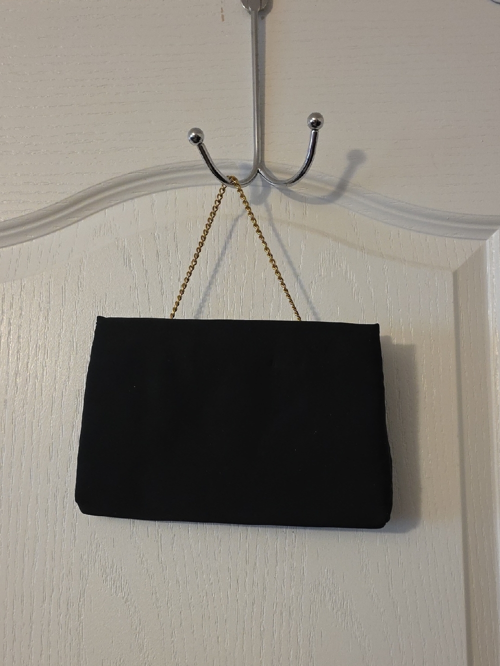 Vintage L & M Black Chain-Handle Evening Clutch - Unbranded